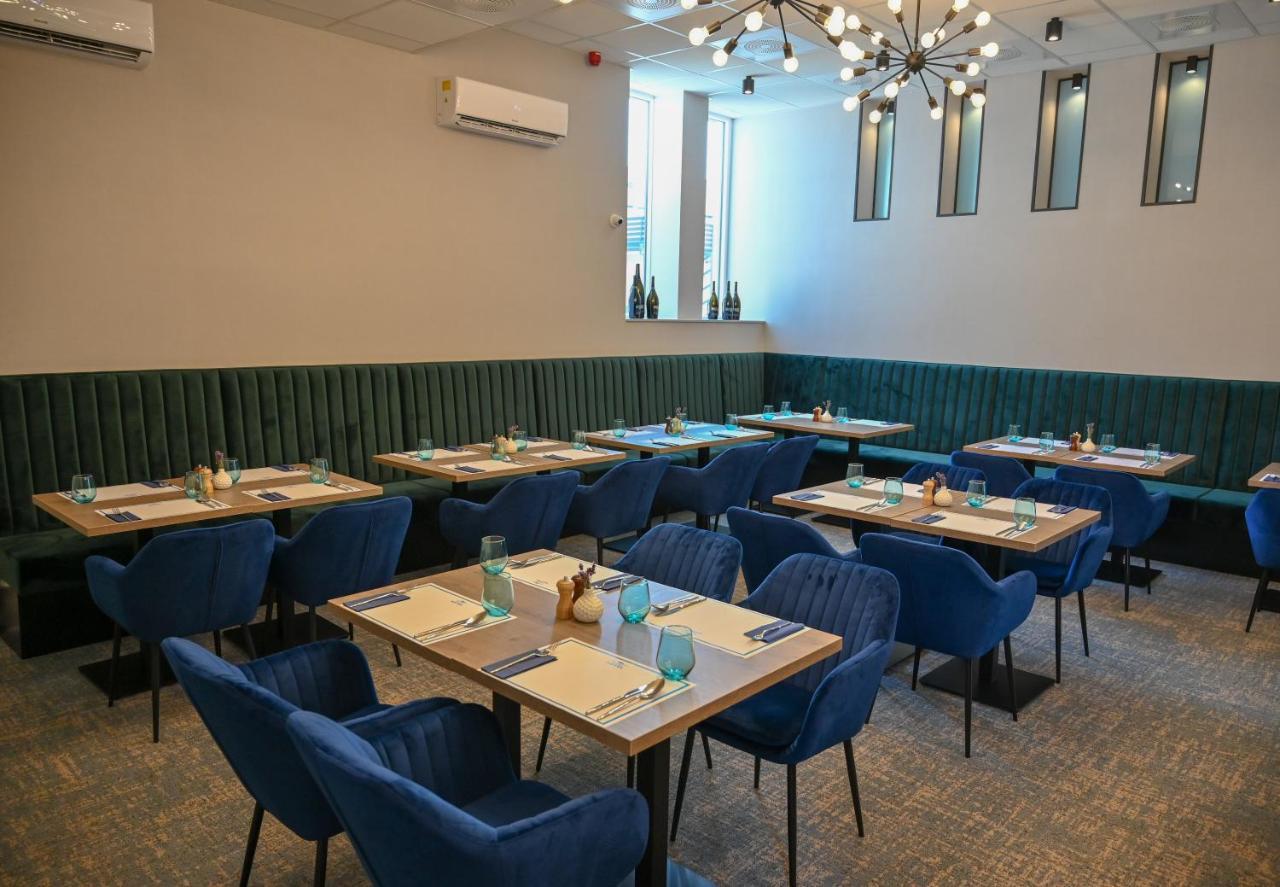 Nn Boutique Hotel Тисауйварош Екстериор снимка