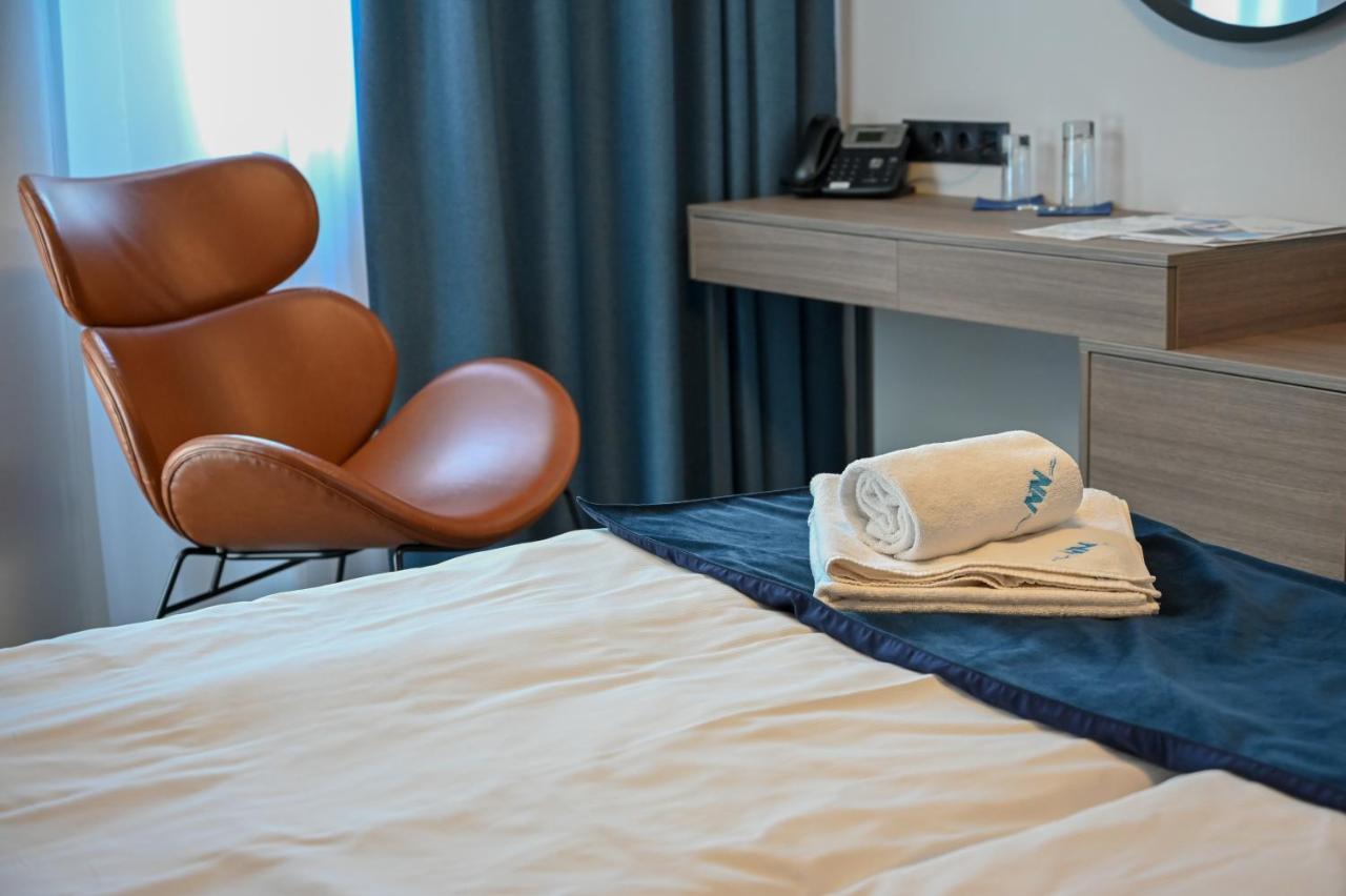 Nn Boutique Hotel Тисауйварош Екстериор снимка