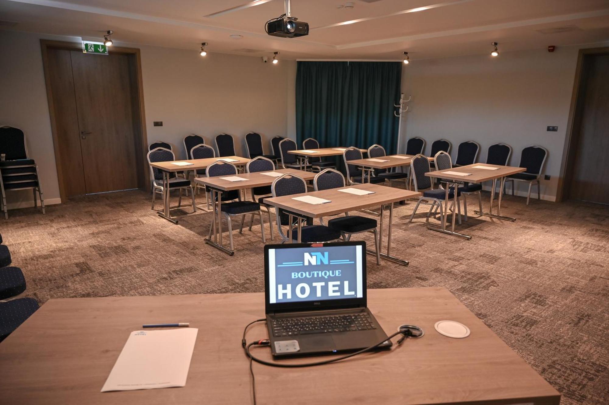 Nn Boutique Hotel Тисауйварош Екстериор снимка